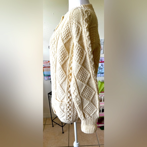 Bonner of Ireland Cream Hand Knit 100% Pure New Wool Cable Knit Chunky Cardigan - Picture 3 of 8